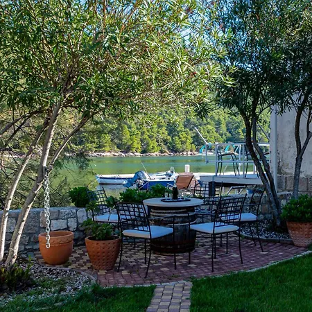 Two-bedroom In * Ston